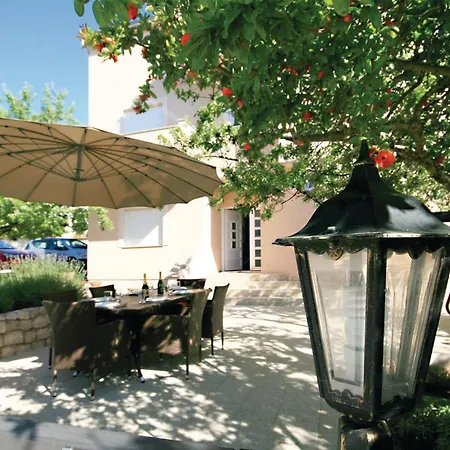 Apartman Stunning In With Kitchen Sibenik