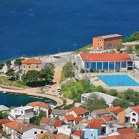 Stunning In With Kitchen Sibenik