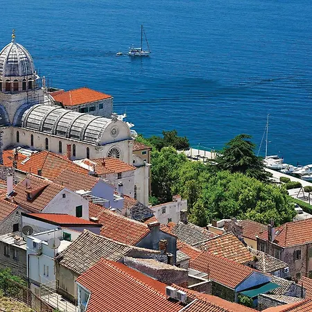 Stunning In With Kitchen Šibenik