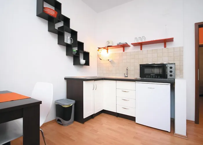 Appartement Stunning In With Kitchen *